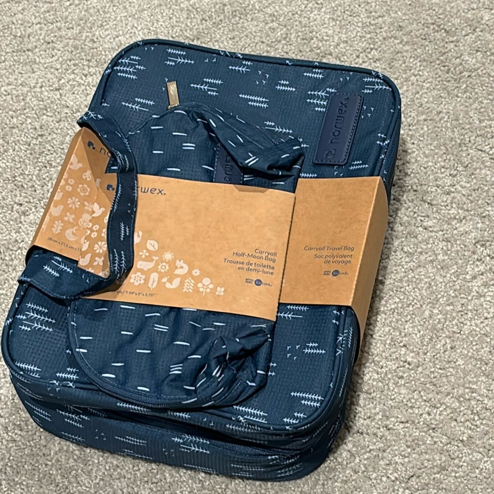 *brand new* Norwex Carryall Travel Bag and Half-Moon Bag